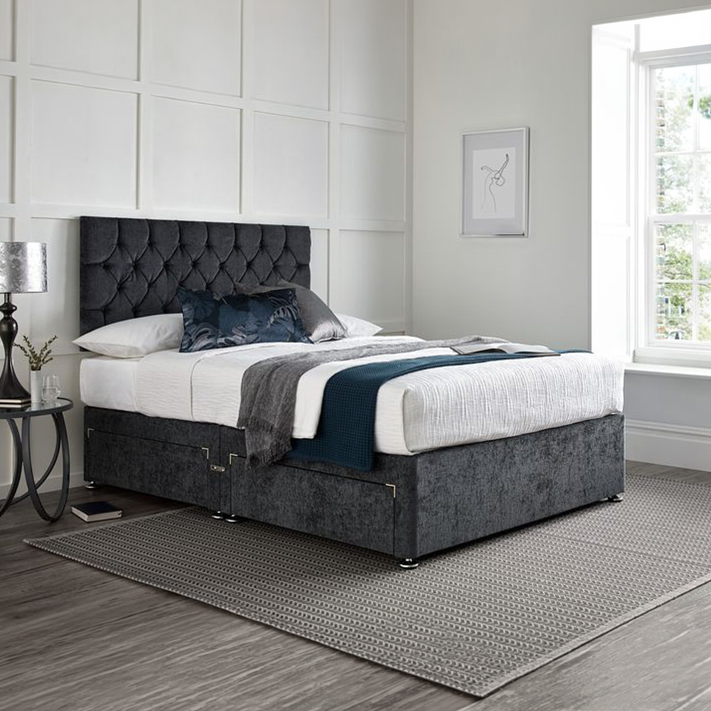 1 Royal Divan - Image 1